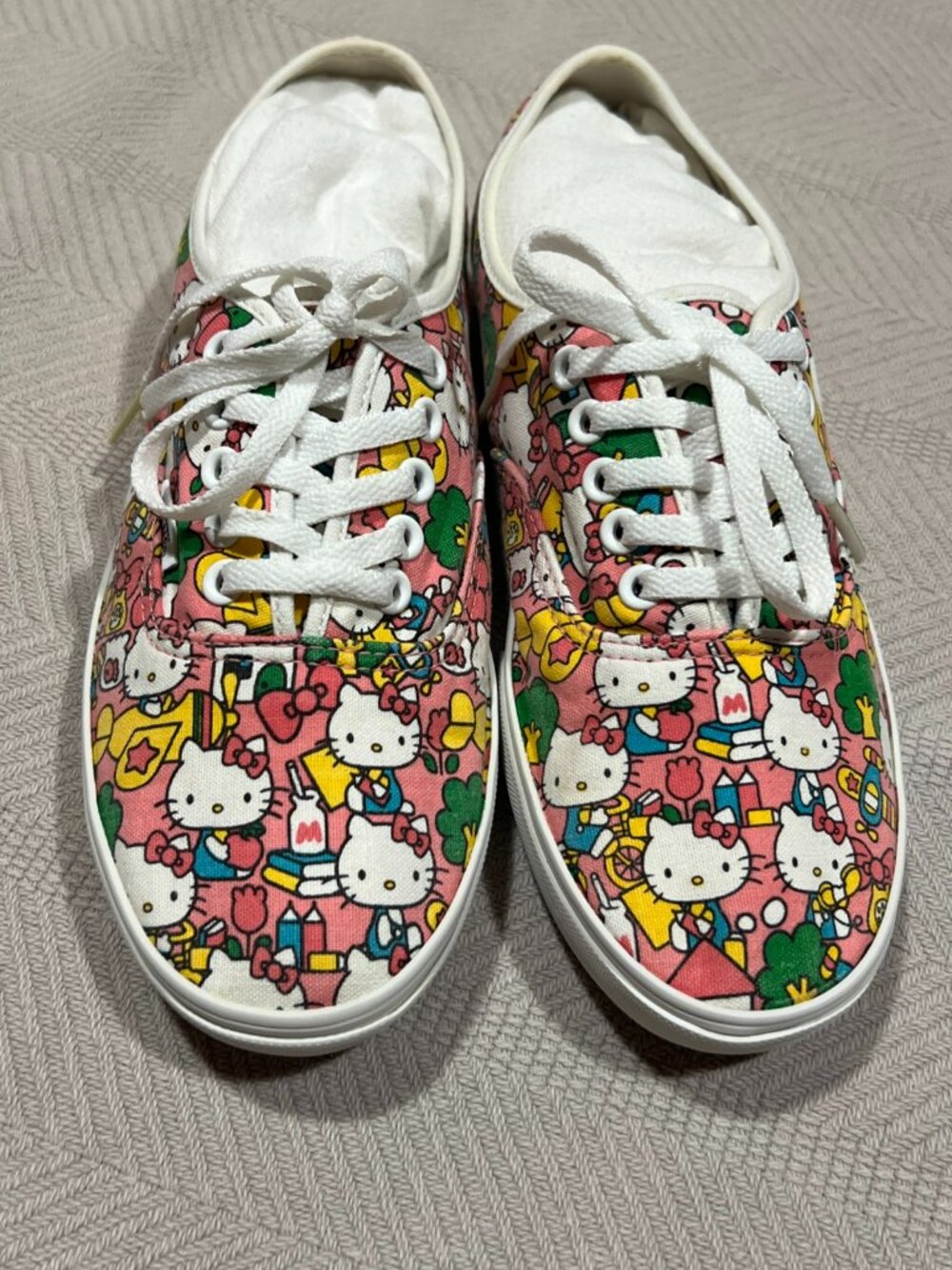 Vans Pink Hello Kitty Lace Up Skateboard Sneaker Unisex Women 8.5 / Mens 7